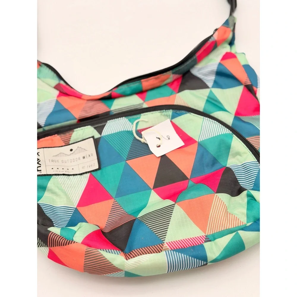 KAVU Keepalong Crossbody Bag Geometric Triangle Print Rope Strap Multicolor